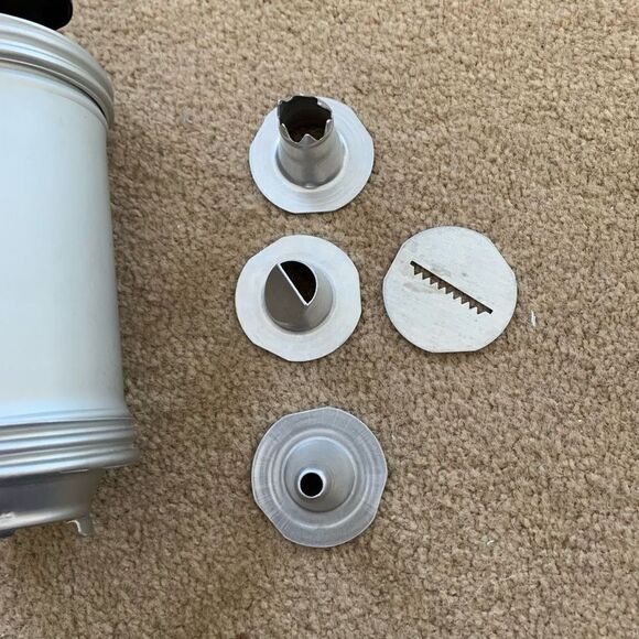 Vintage Mirro Cookie Press With 3 Tips And 1 Disc - Picture 3 of 7